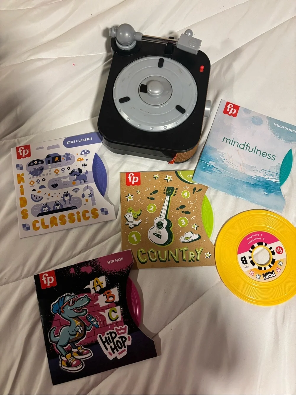 Fisher-Price Laugh & Learn Preschool Record Player- 5 Records- Tested